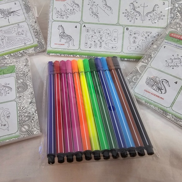 NIB 3D Garden Art Puzzle Set Includes 4 Puzzles & Pens Model # 8885A-D - Picture 6 of 9